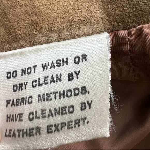 Vintage Belted Suede Trench - Picture 9 of 9